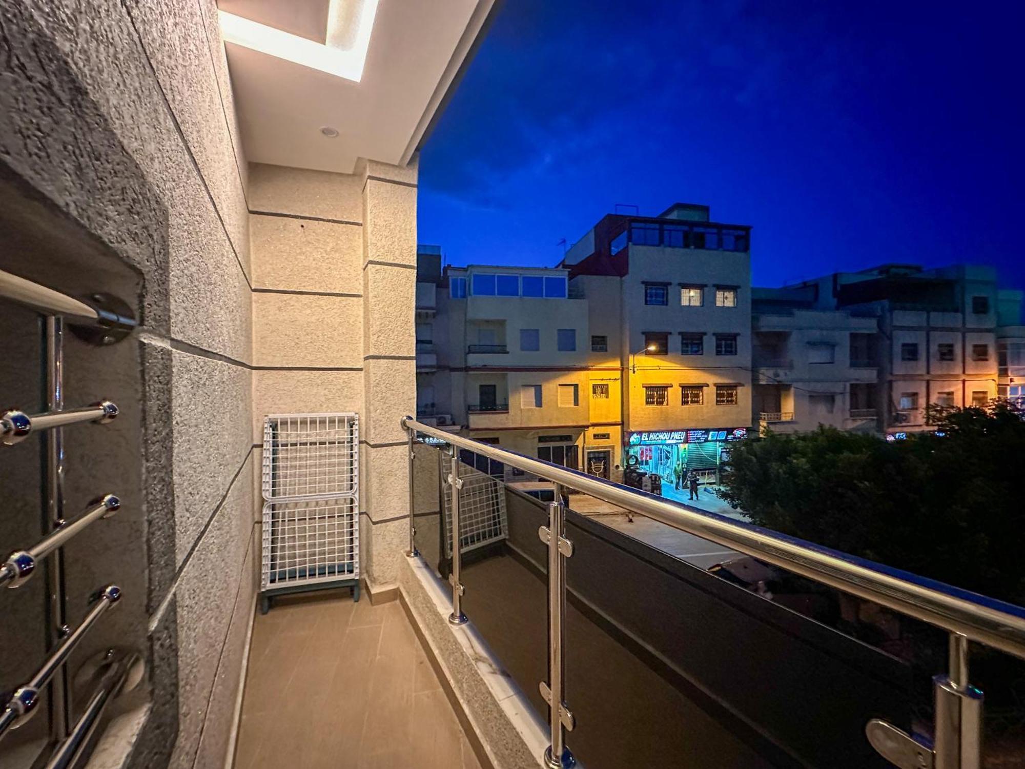 Veluxa - Luxury Holiday Homes - Centric Flat Tánger Exterior foto