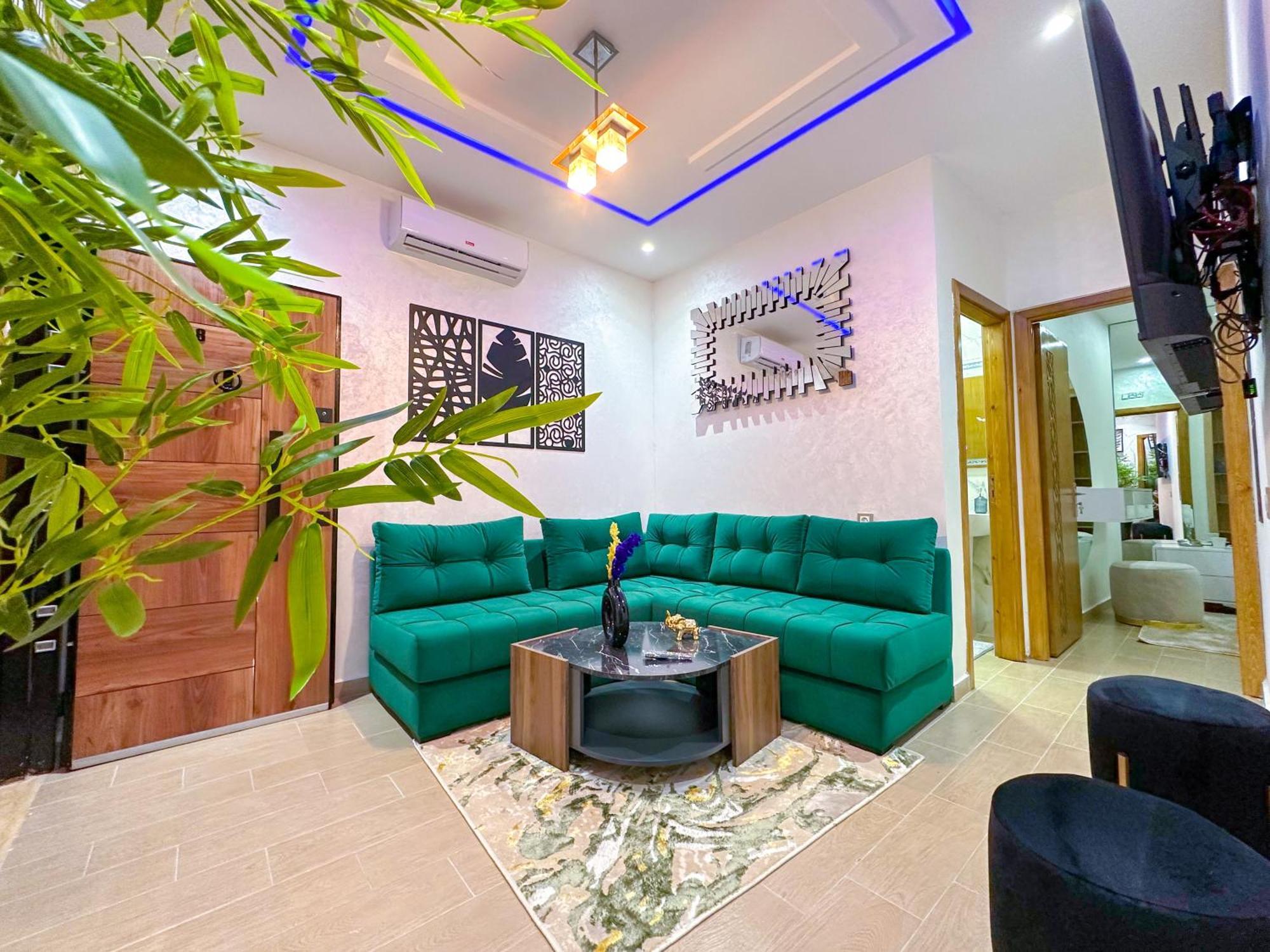 Veluxa - Luxury Holiday Homes - Centric Flat Tánger Exterior foto