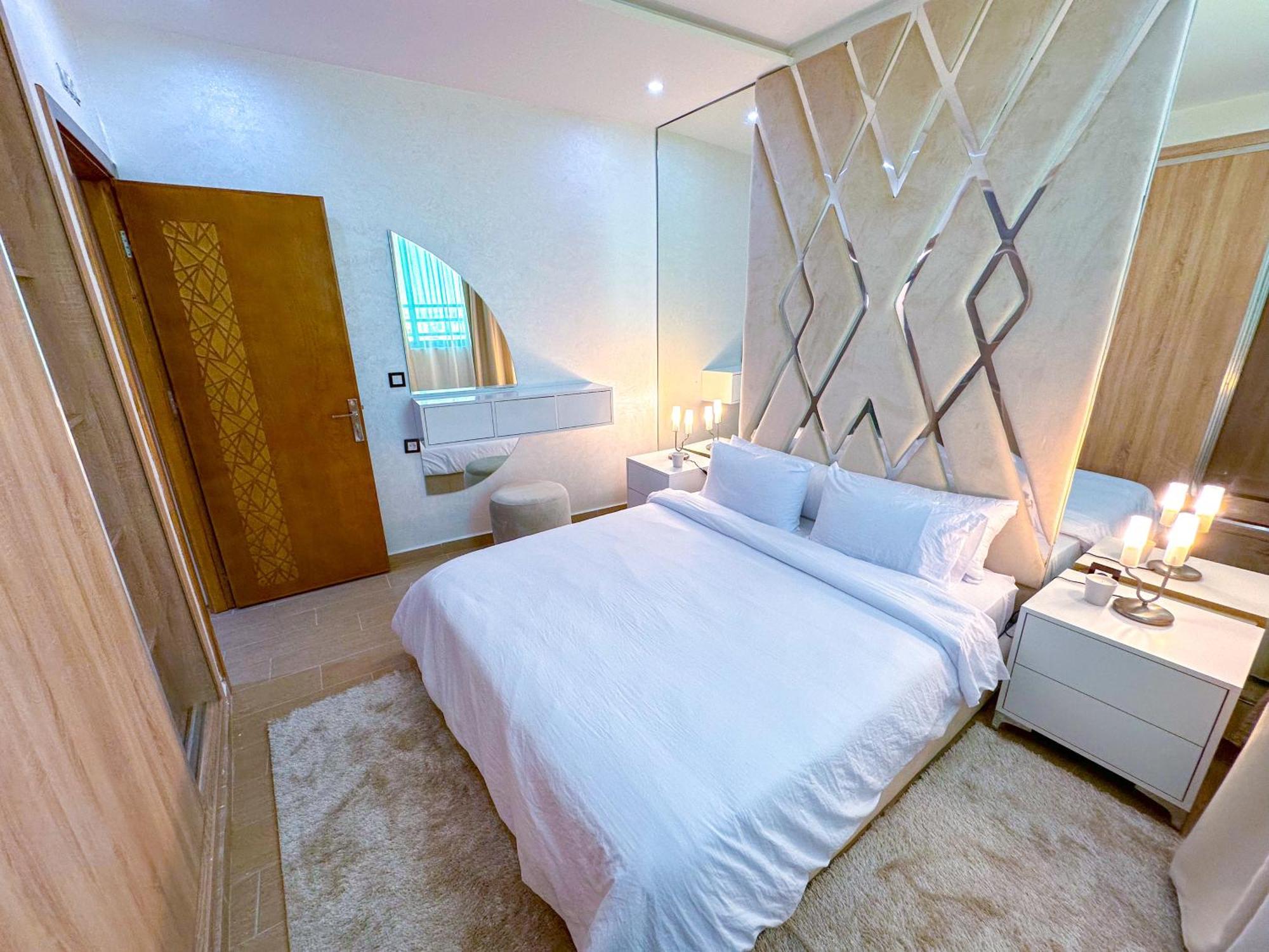 Veluxa - Luxury Holiday Homes - Centric Flat Tánger Exterior foto