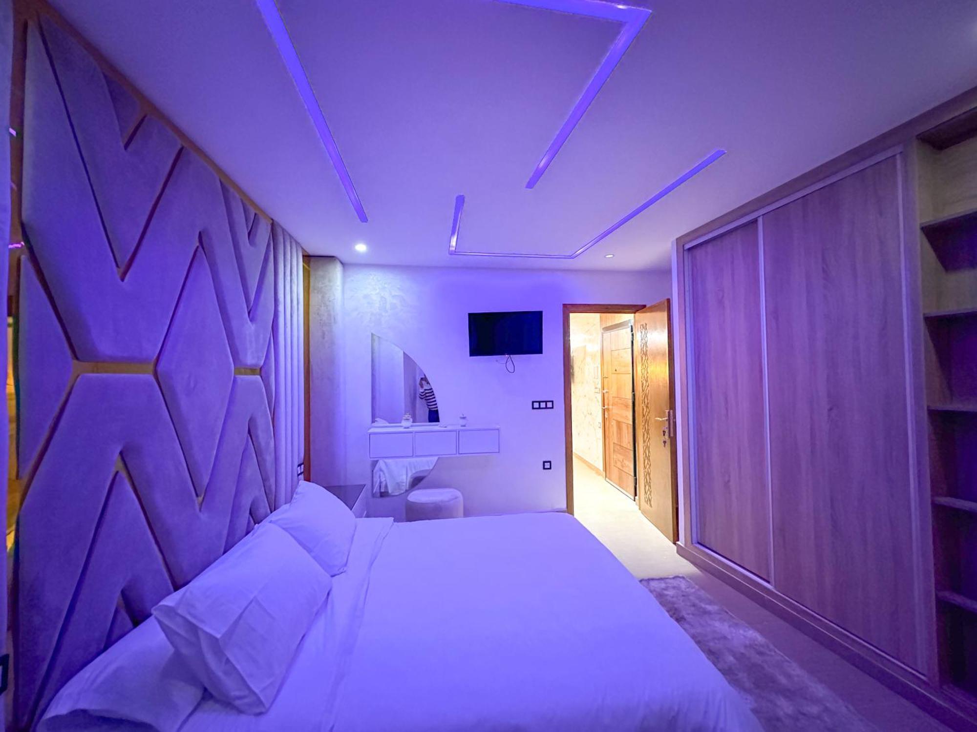 Veluxa - Luxury Holiday Homes - Centric Flat Tánger Habitación foto